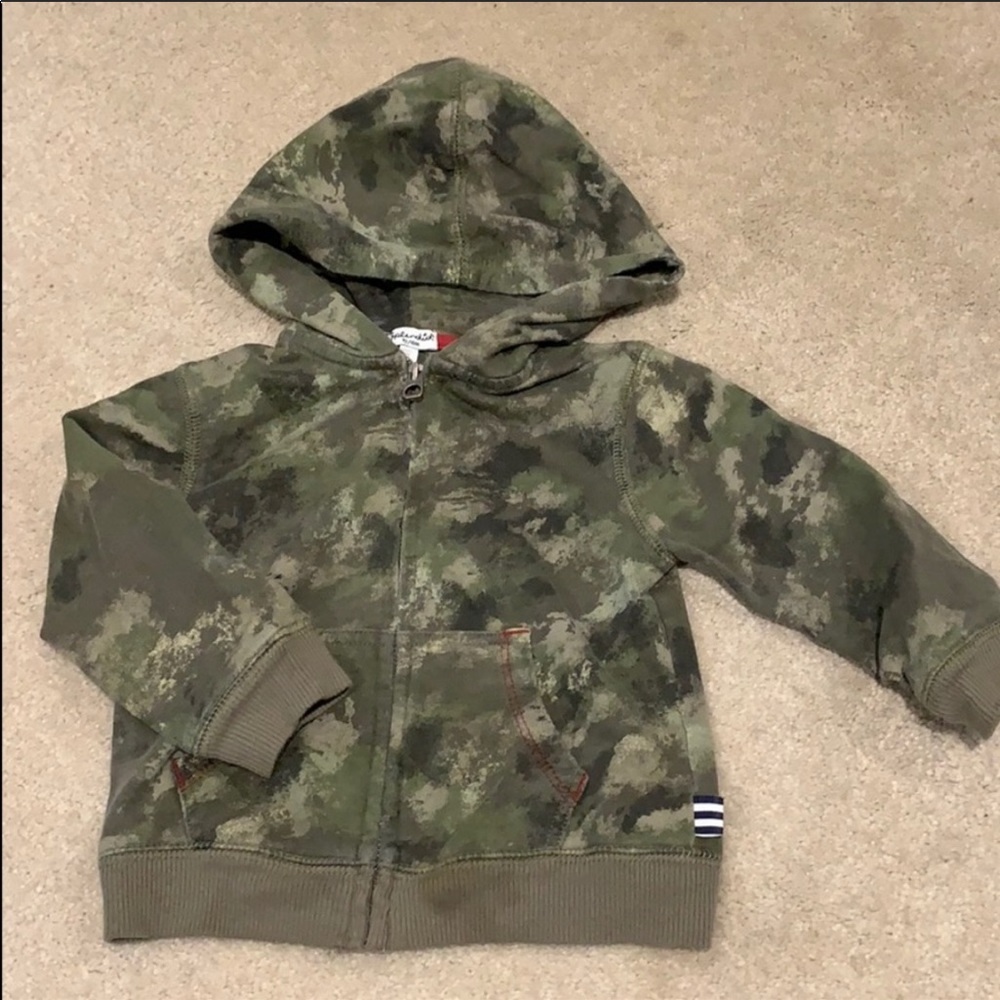 Splendid camo sweatshirt